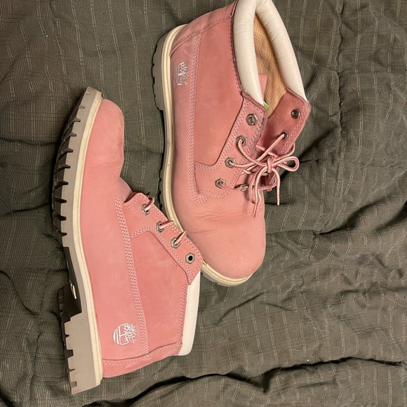 Fabulous Women’s Pink Timberland Boots-Size 10 - Picture 3 of 3